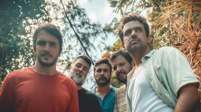 Três potências da cena baiana sobem ao palco do Colaboraê em noite de rock e groove.