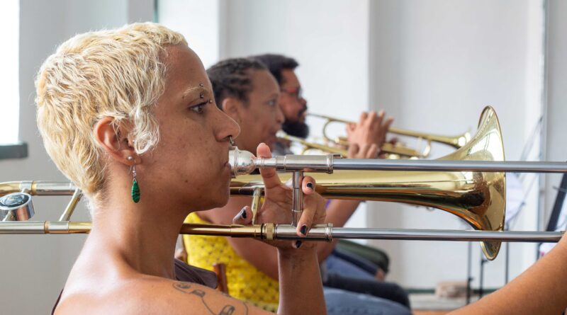 Núcleo Moderno de Música abre inscrições para cursos de instrumentos e canto coral.