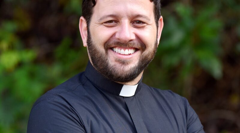 Padre Donizete Heleno Ferreira é reeleito vice-presidente da Comunidade Canção Nova.