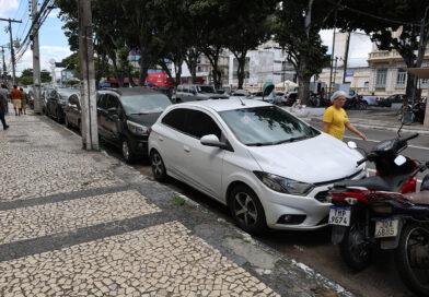 Decreto regulamenta Zona Azul em Feira de Santana e abre caminho para futura licitação.