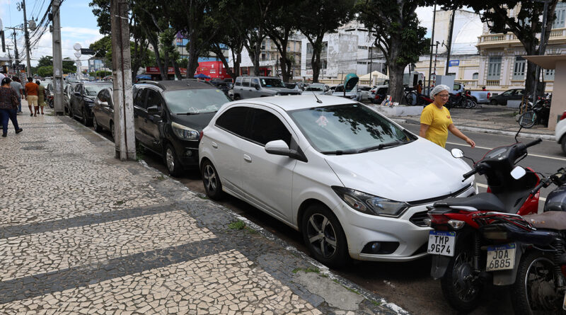 Decreto regulamenta Zona Azul em Feira de Santana e abre caminho para futura licitação.