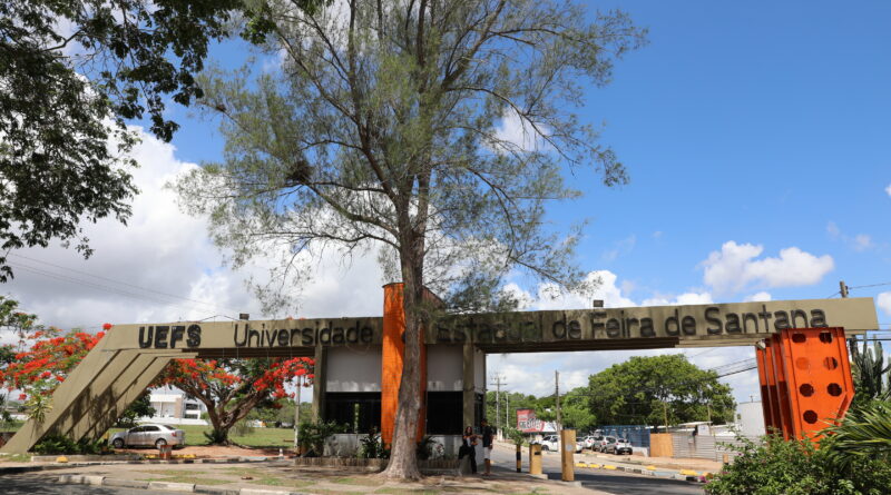 Uefs convoca candidatos aprovados em concurso público para Analista e Técnico Universitário.