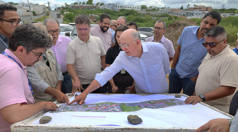 Prefeito visita obras de requalificação da Avenida Artêmia Pires e reforça integração dos serviços.