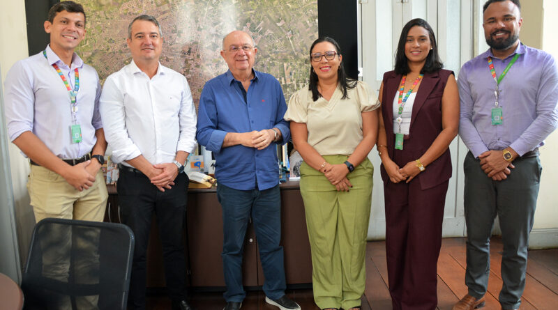 Neoenergia Coelba e Prefeitura de Feira de Santana reafirmam parceria para novos projetos.