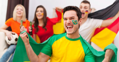 Coração de torcedor sofre mesmo? Especialista explica o que acontece no organismo durante uma partida decisiva. Coração de torcedor sofre mesmo? Especialista explica o que acontece no organismo durante uma partida decisiva.
