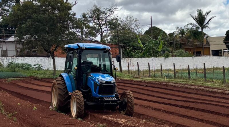 Tratores vocacionados impulsionam mecanização e rentabilidade na horticultura brasileira.