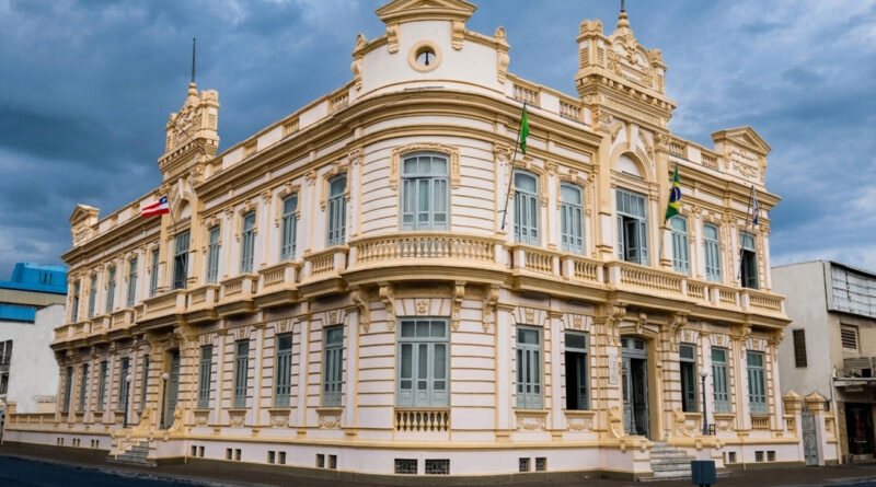 Prefeitura de Feira de Santana antecipa salário de servidores para os festejos juninos.