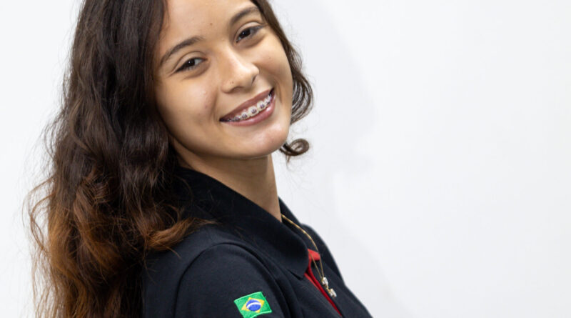 Estudante de Salvador é selecionada para intercâmbio em tecnologia na China