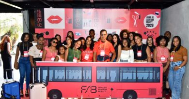 Feira de Santana Beauty abre quarta edição e segue até terça-feira com oportunidades de negócios e capacitação. Feira de Santana Beauty abre quarta edição e segue até terça-feira com oportunidades de negócios e capacitação.