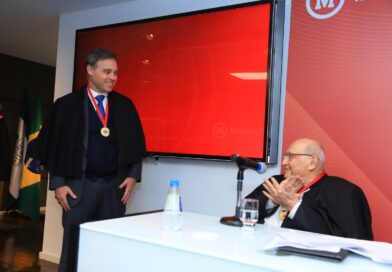 Com saudação de Ives Gandra, ministro André Mendonça toma posse na Academia Mackenzista de Letras