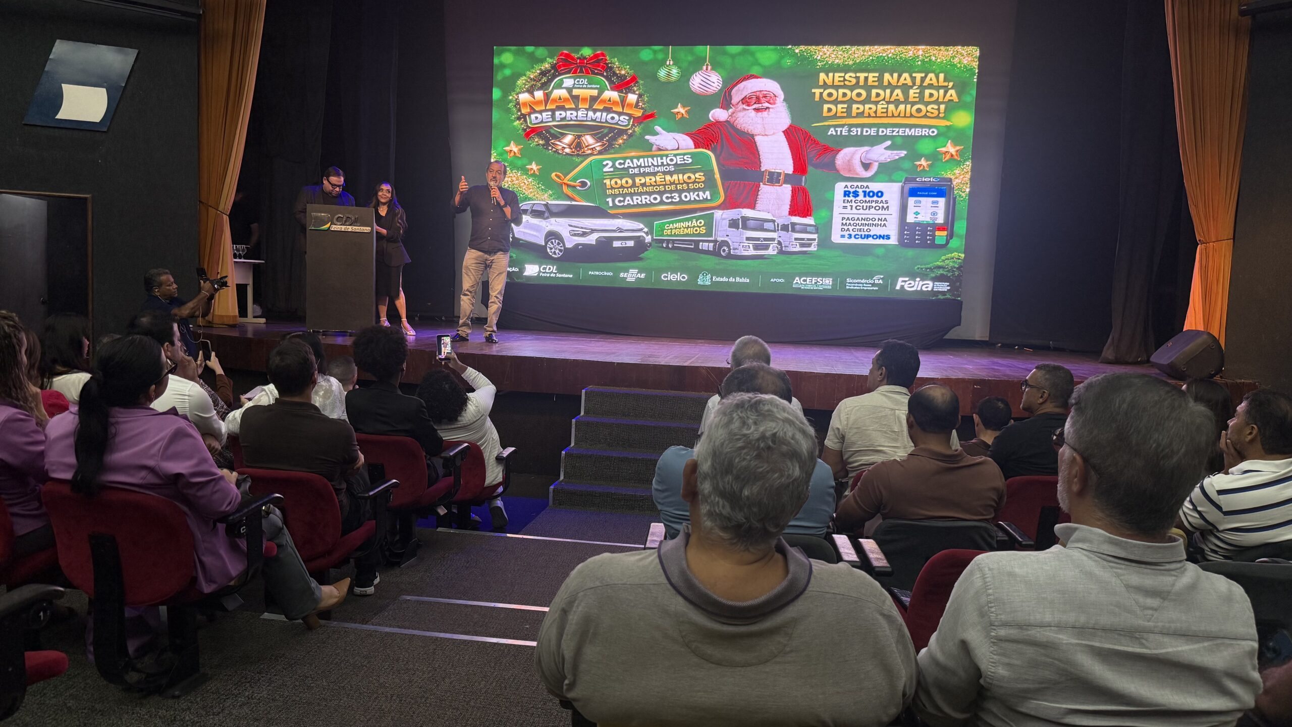 CDL Feira lança Natal de Prêmios com carro, caminhões de prêmios e R$ 50 mil em dinheiro
