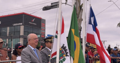 Tradição: milhares de feirenses vão à Presidente Dutra para comemorar a Independência do Brasil